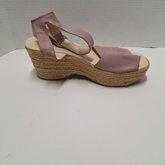 Qupid Women's Sandals in Cream and Brown - Picture 6 of 8